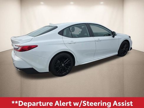 Used 2025 Toyota Camry SE w/ Multimedia Upgrade Package image 5