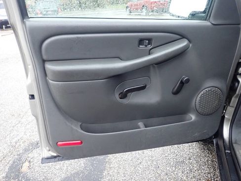 Used 2003 Chevrolet Silverado 1500 W/T image 8