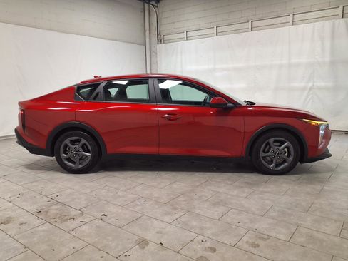Used 2025 Kia K4 LXS FWD image 10