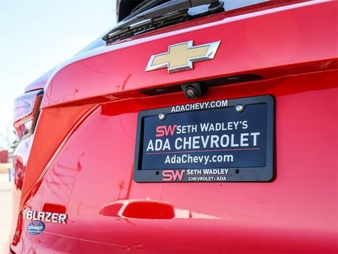 Used 2024 Chevrolet Blazer LT w/ Convenience Package image 11