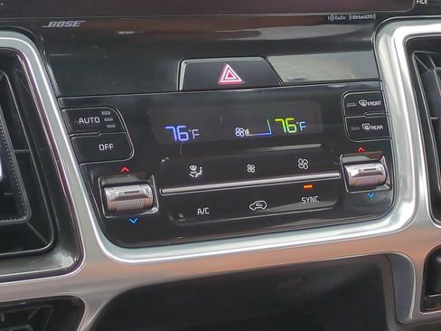 Used 2022 Kia Sorento SX Prestige w/ Rust Color Package image 25