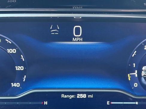Used 2024 Chevrolet Silverado 2500 LTZ w/ LTZ Convenience Package AWD/4WD image 19