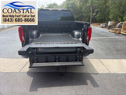 Used 2025 GMC Sierra 1500 SLT AWD/4WD image 12