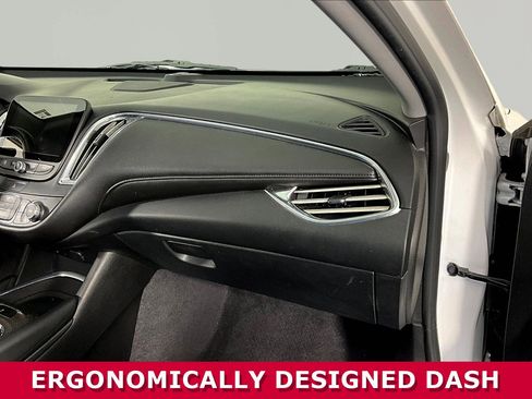 Used 2017 Chevrolet Malibu LT w/ Leather Package FWD image 26