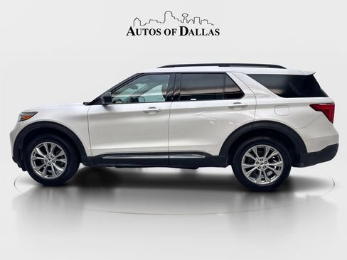Used 2022 Ford Explorer XLT w/ Equipment Group 202A AWD/4WD image 5