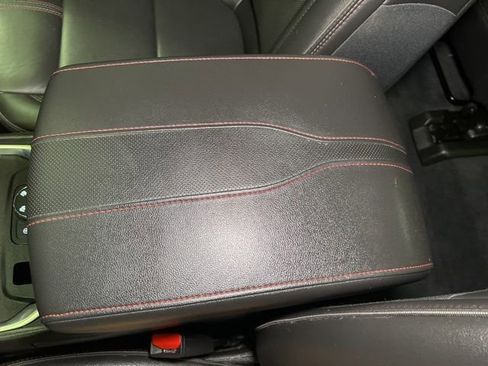 Used 2023 Chevrolet Traverse RS image 26