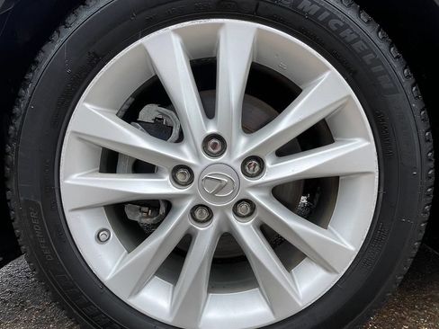 Used 2011 Lexus ES 350 FWD image 11