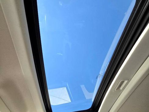 Used 2011 Jeep Liberty Limited Jet image 27