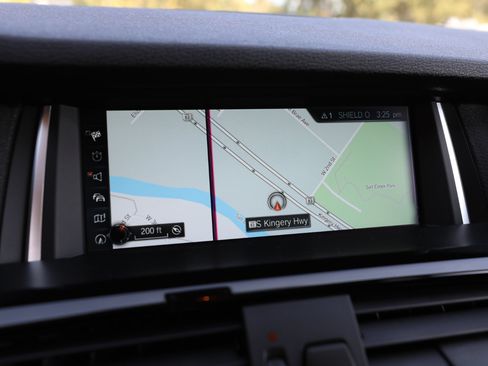 Used 2017 BMW X3 xDrive28i image 25