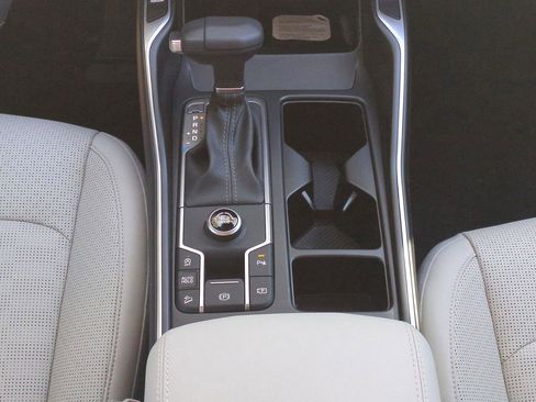 New 2026 Kia EV9 Wind image 19