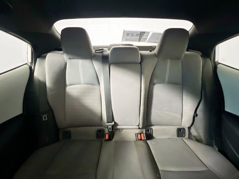 Used 2021 Toyota Corolla SE image 32