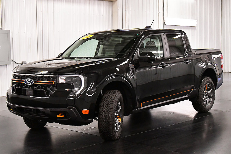 New 2026 Ford Maverick Tremor AWD/4WD image 3