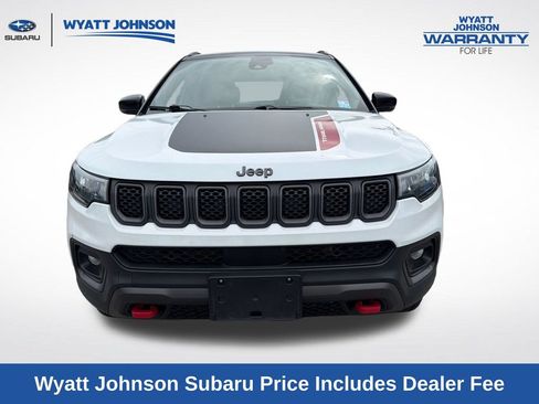 Used 2023 Jeep Compass Trailhawk AWD/4WD image 11