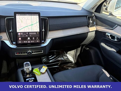 Certified 2025 Volvo XC90 B6 Plus image 15