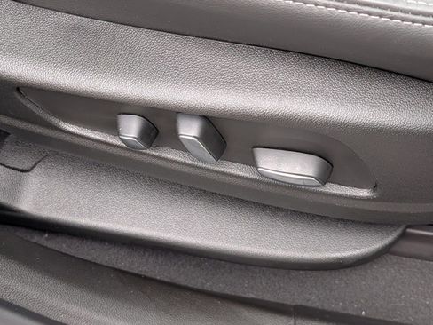 Used 2024 Cadillac XT6 Sport w/ Technology Package image 35