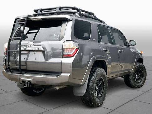 Used 2022 Toyota 4Runner SR5 image 11