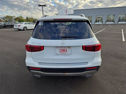 New 2026 Mercedes-Benz GLB 250 4MATIC image 4