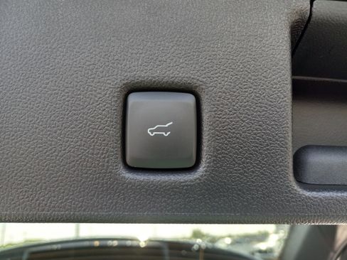 New 2026 Ford Escape SE w/ PHEV Premium Package FWD image 12