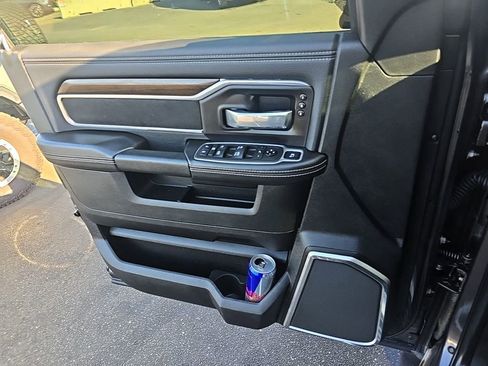 Used 2022 RAM 3500 Laramie image 15