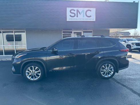 Used 2021 Toyota Highlander Limited image 9