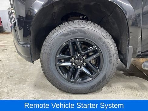 Used 2019 Chevrolet Silverado 1500 Custom Trail Boss w/ Custom Convenience Package AWD/4WD image 18