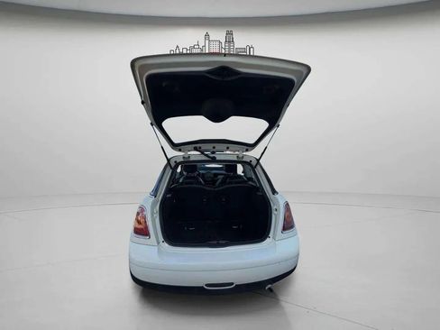 Used 2010 MINI Cooper Hardtop image 14