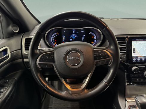 Used 2021 Jeep Grand Cherokee Laredo X image 17