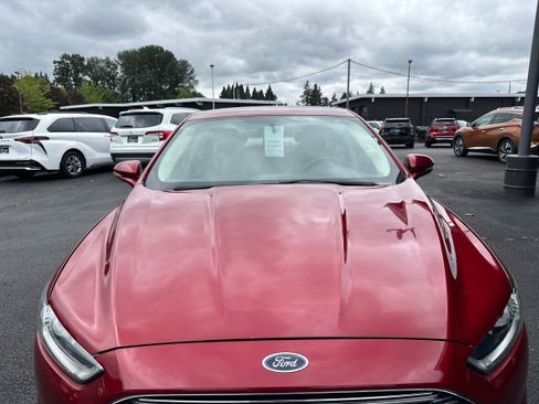 Used 2015 Ford Fusion SE FWD image 24