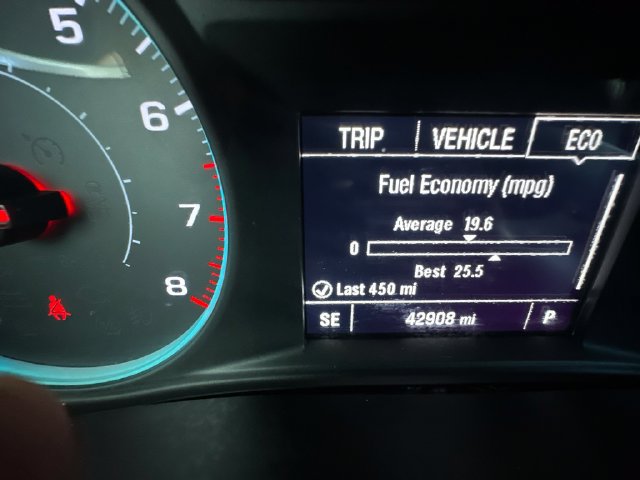 Used 2023 Chevrolet Traverse LT FWD image 27