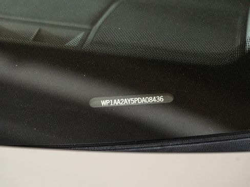 Certified 2023 Porsche Cayenne Platinum Edition AWD/4WD image 26