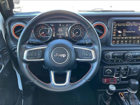 Used 2023 Jeep Gladiator Mojave image 8