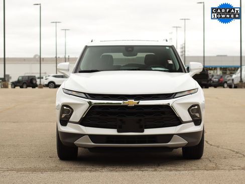 Used 2024 Chevrolet Blazer LT w/ Sound & Technology Package FWD image 2
