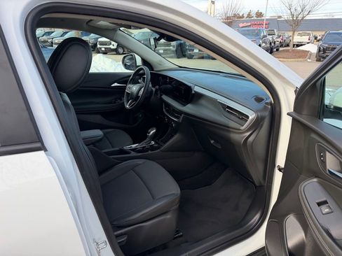 Used 2024 Buick Encore GX Preferred image 24