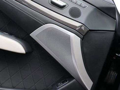 Used 2015 Mercedes-Benz SL 63 AMG image 37