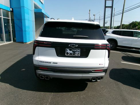 New 2026 Chevrolet Traverse Z71 w/ Driver Confidence Package AWD/4WD image 4