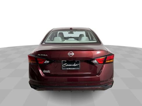 Used 2025 Nissan Altima 2.5 SV FWD image 7
