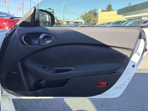 Used 2016 Nissan 370Z NISMO RWD image 31