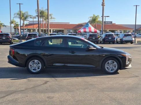 Used 2025 Kia K4 LX image 4