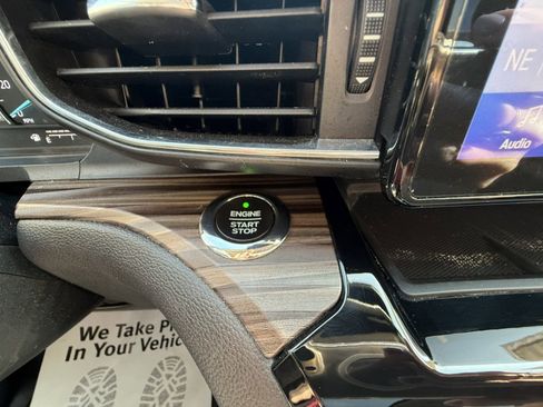 Used 2021 Ford Explorer Limited w/ Hybrid Equipment Group 310A image 19