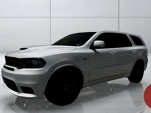 Used 2018 Dodge Durango SRT w/ Technology Group AWD/4WD image 3