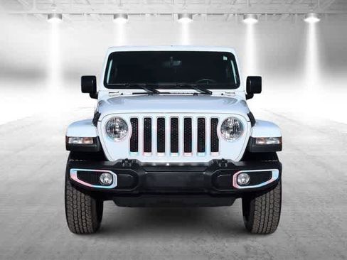 Used 2022 Jeep Wrangler Unlimited Sahara w/ Cold Weather Group image 3