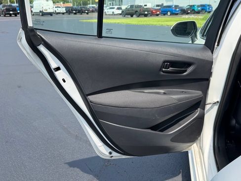 Used 2025 Toyota Corolla LE FWD image 20