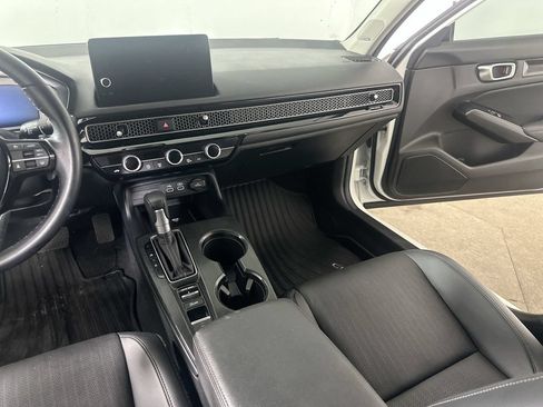 Used 2024 Honda Civic Touring image 19