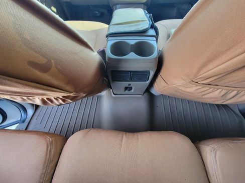 Used 2005 Ford Explorer Eddie Bauer image 27