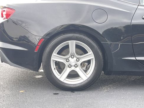 Used 2020 Chevrolet Camaro LT image 33