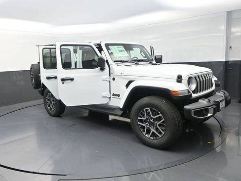 New 2026 Jeep Wrangler Unlimited Sahara AWD/4WD image 20