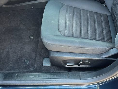 Used 2020 Ford Fusion SE FWD image 25