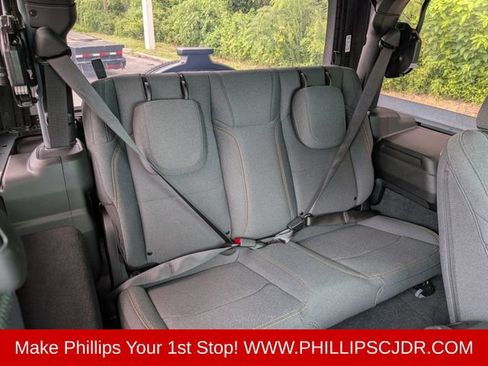 Certified 2025 Jeep Wrangler Sport AWD/4WD image 14
