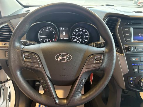 Used 2018 Hyundai Santa Fe Sport FWD image 11