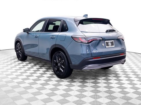 Used 2025 Honda HR-V Sport image 4